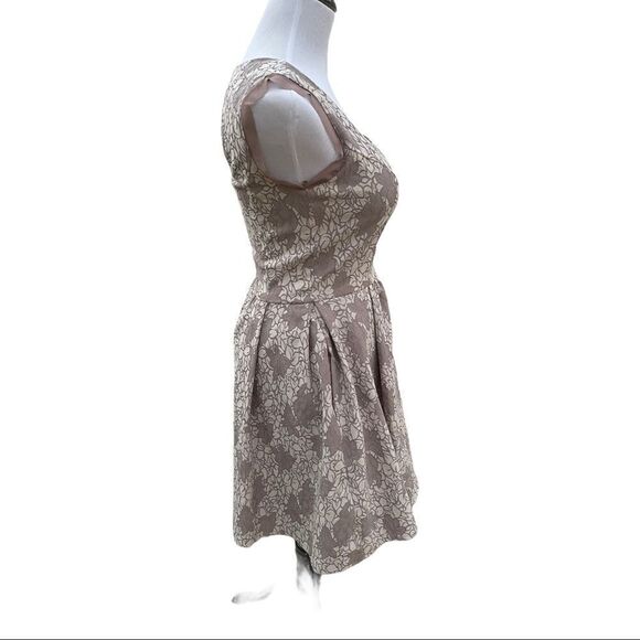 Bar lll Front Row Keyhole Fit & Flare Dress Size S - Picture 3 of 10